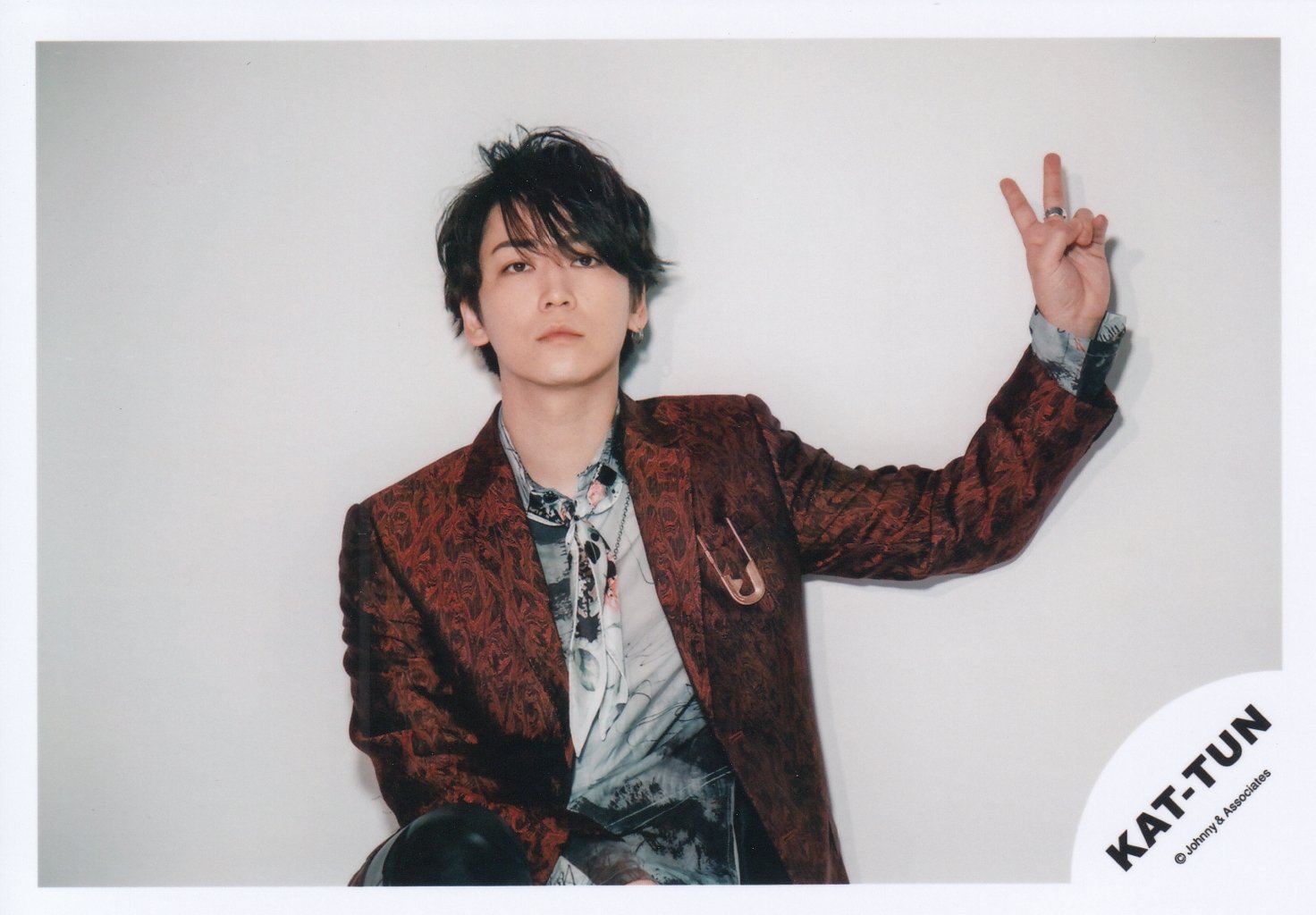 KAT-TUN 公式写真 Amazon.co.jp: KAT-TUN 公式生写真 （中丸雄一）KA00148 : おもちゃ